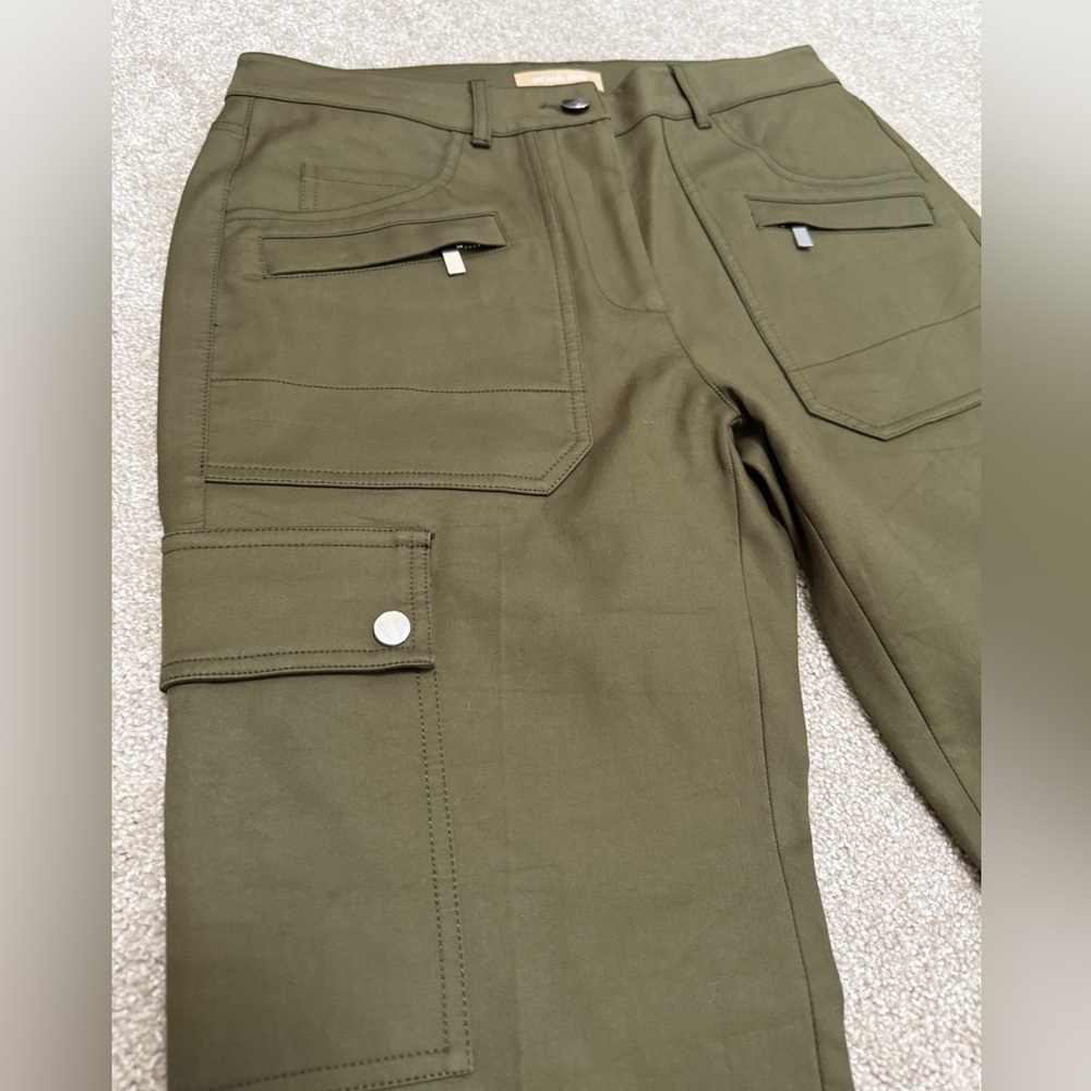 Michael Kors Collection - Spruce Cotton Crop Flare Cargo Pant - size 4 - NWT - Picture 11 of 16